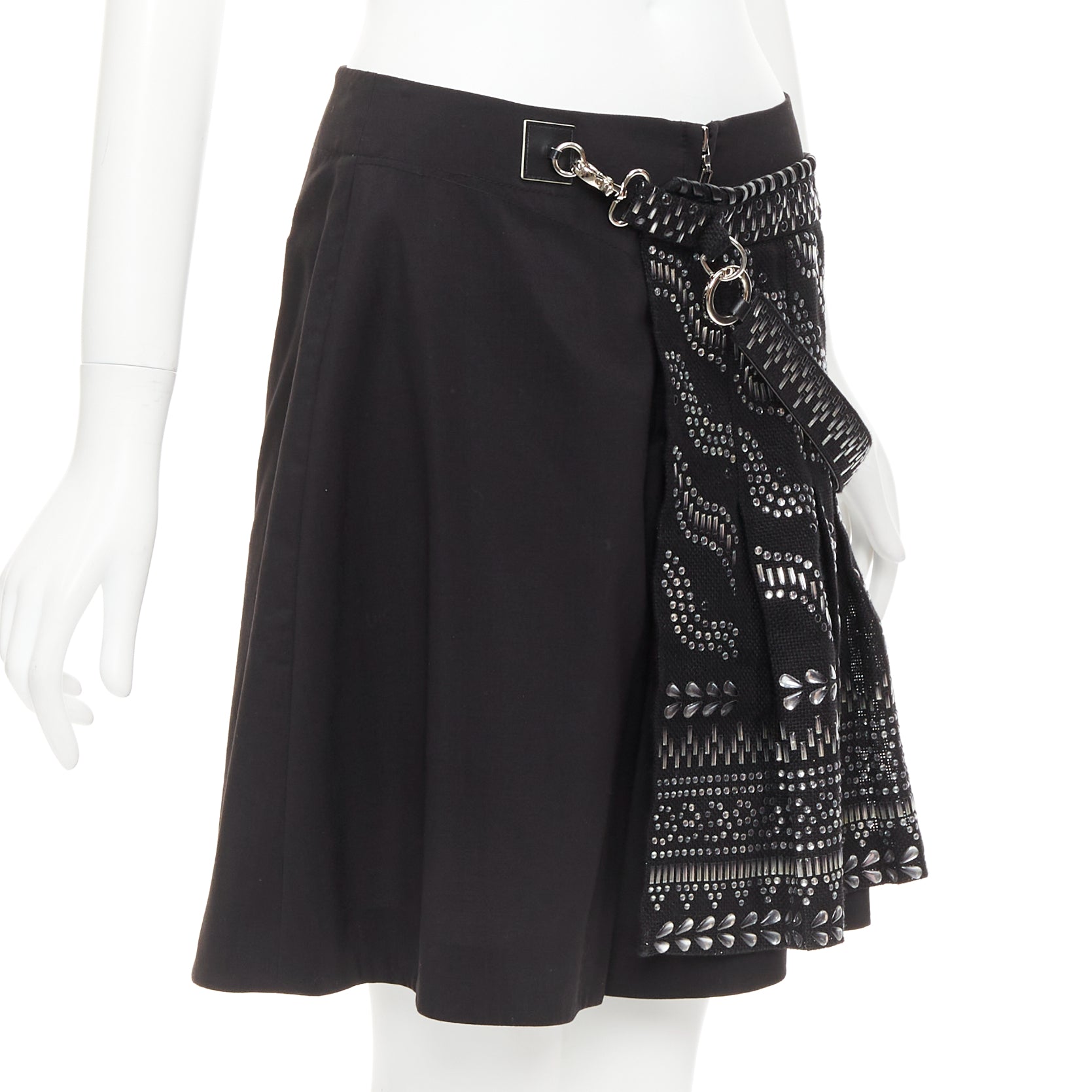 Louis Vuitton Lace Gothic Shorts - Image 6