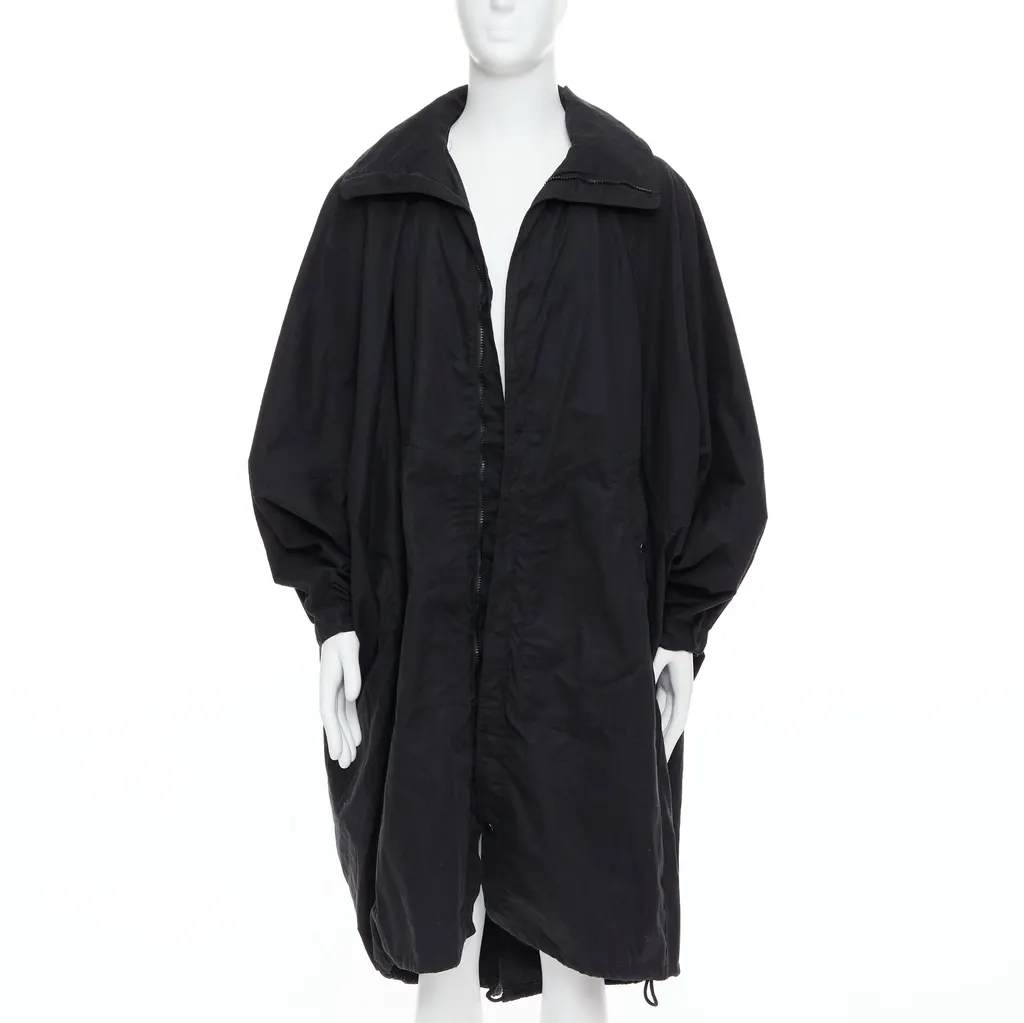 Lemaire Black Cocoon Anorak Coat Black Cotton Fair - Front View