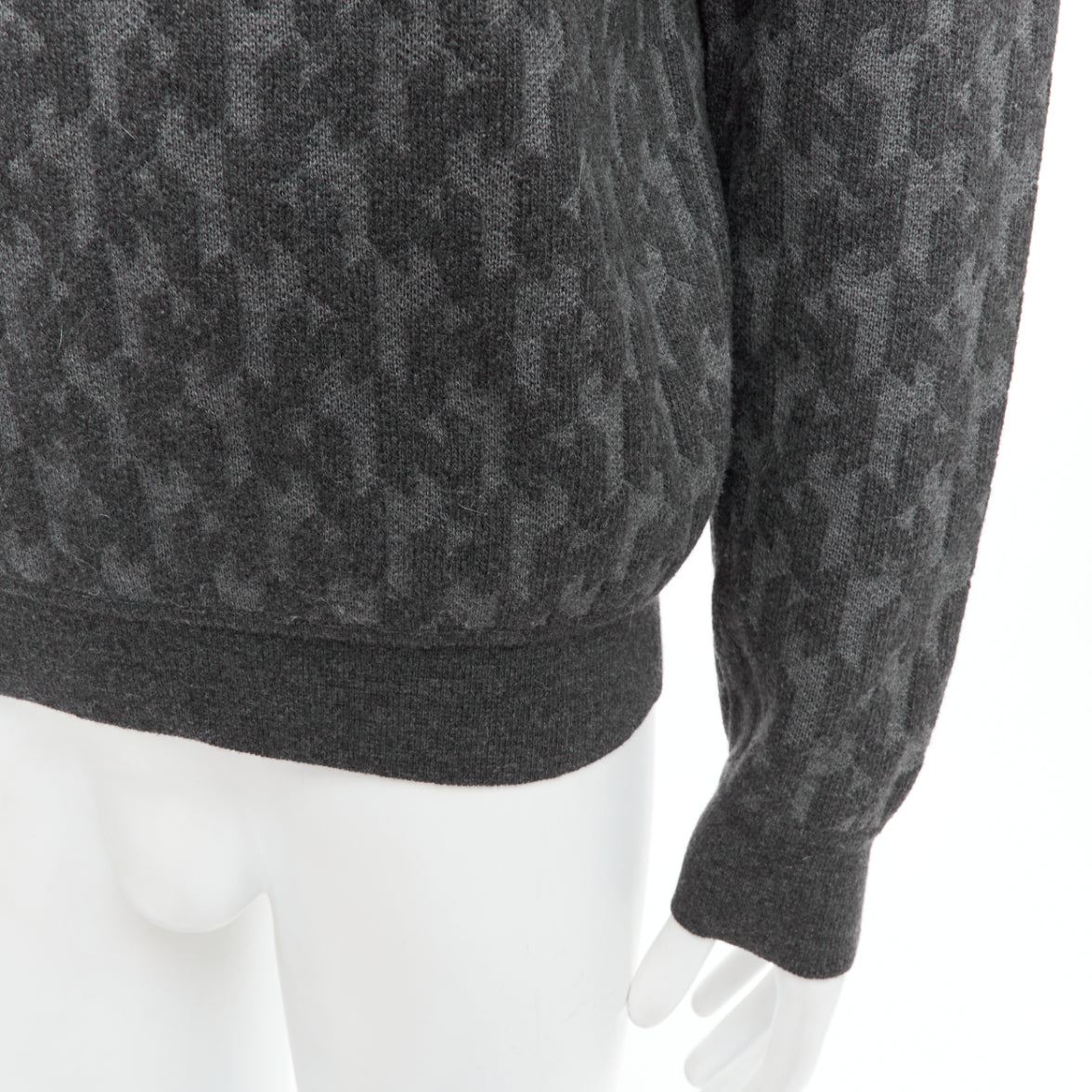 Hermès Monogram Intarsia Sweater - Detail 2