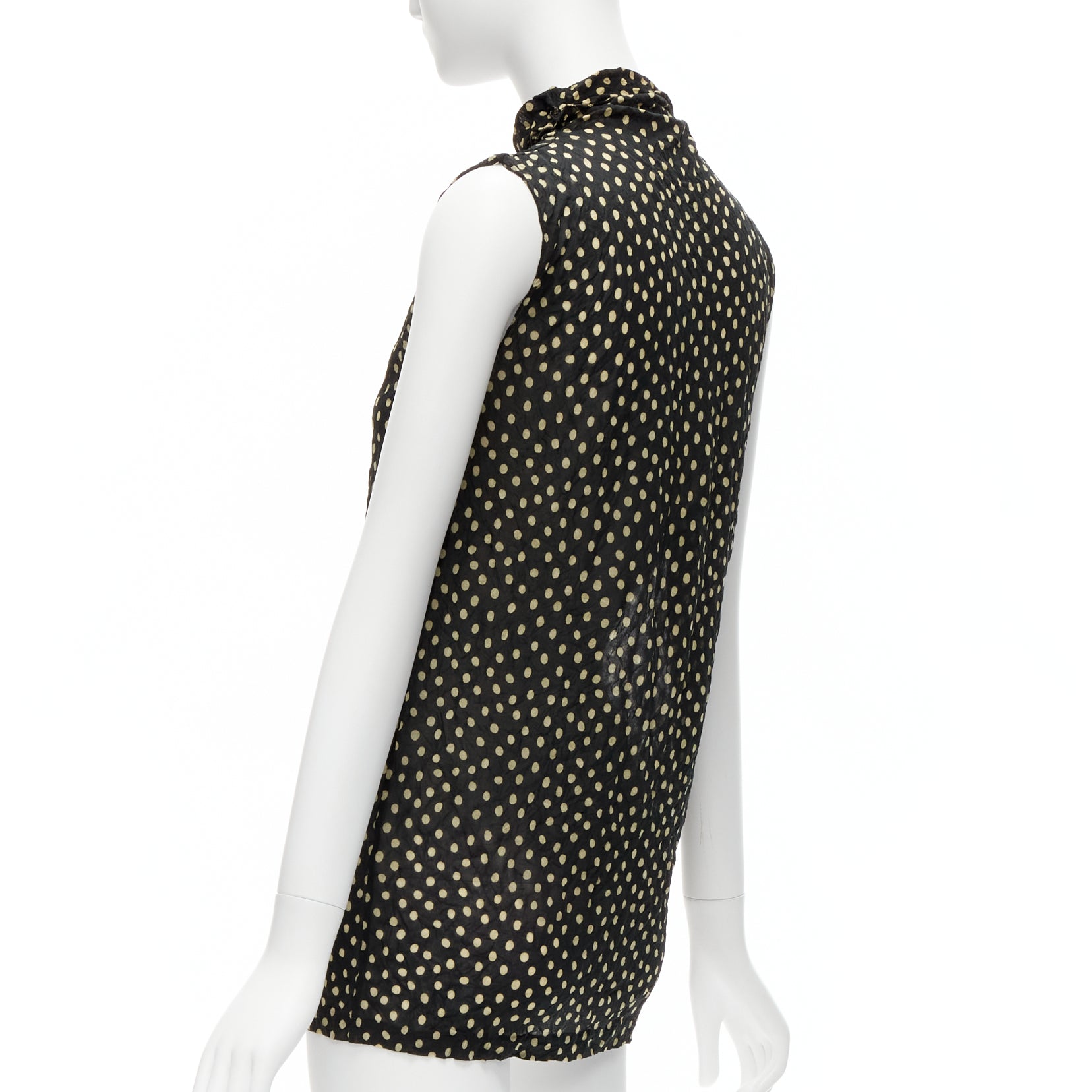 Issey Miyake Polka Crinkle Vest - Detail 1