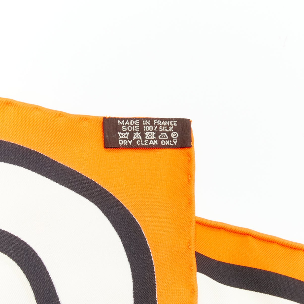 Hermès H Buckle Scarf - Image 11