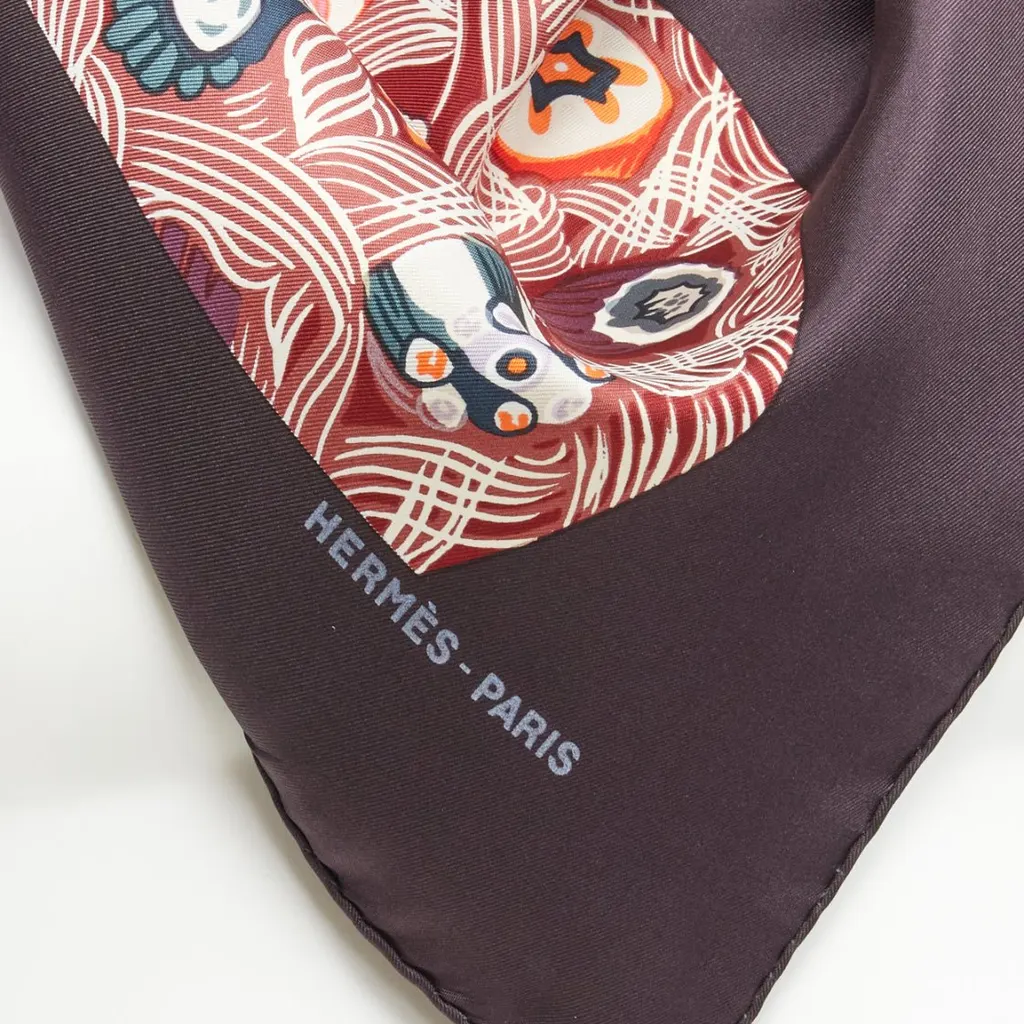 Hermès Dark Floral Scarf Purple Silk Never worn - Back View