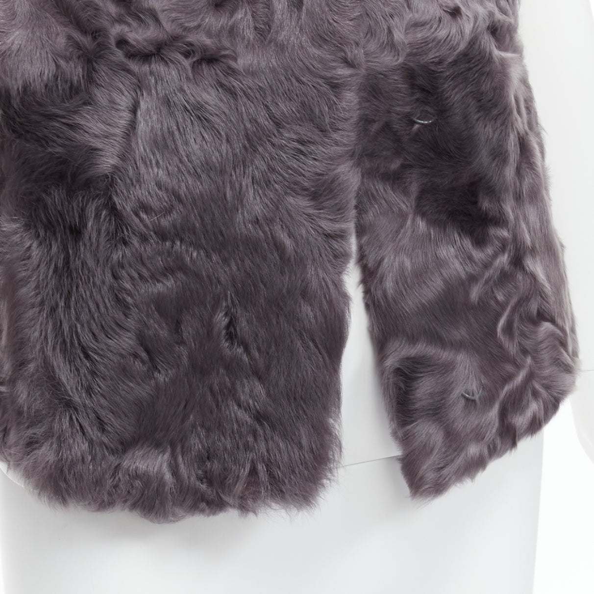 Unsigned / متعددة Fur Collar Vest - Image 10