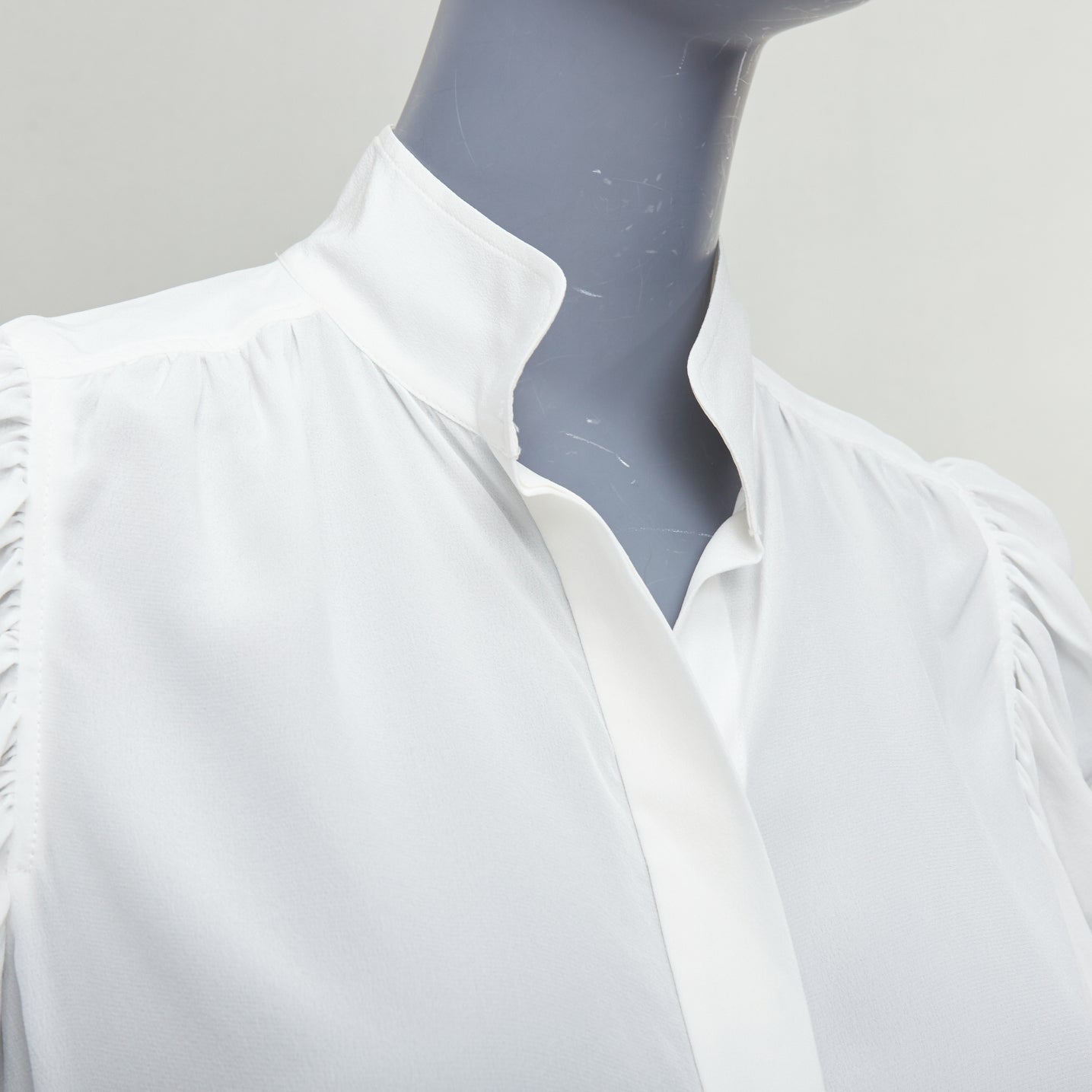 Frame Gillian - Detail 2