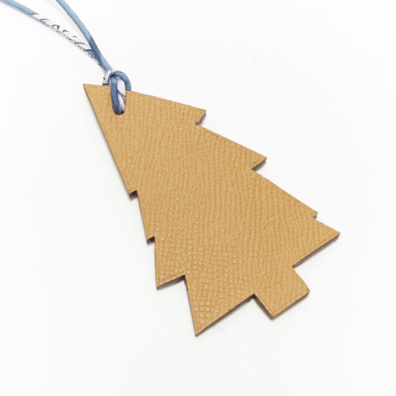 Hermès Rubber Logo Zip Clutch - Side view