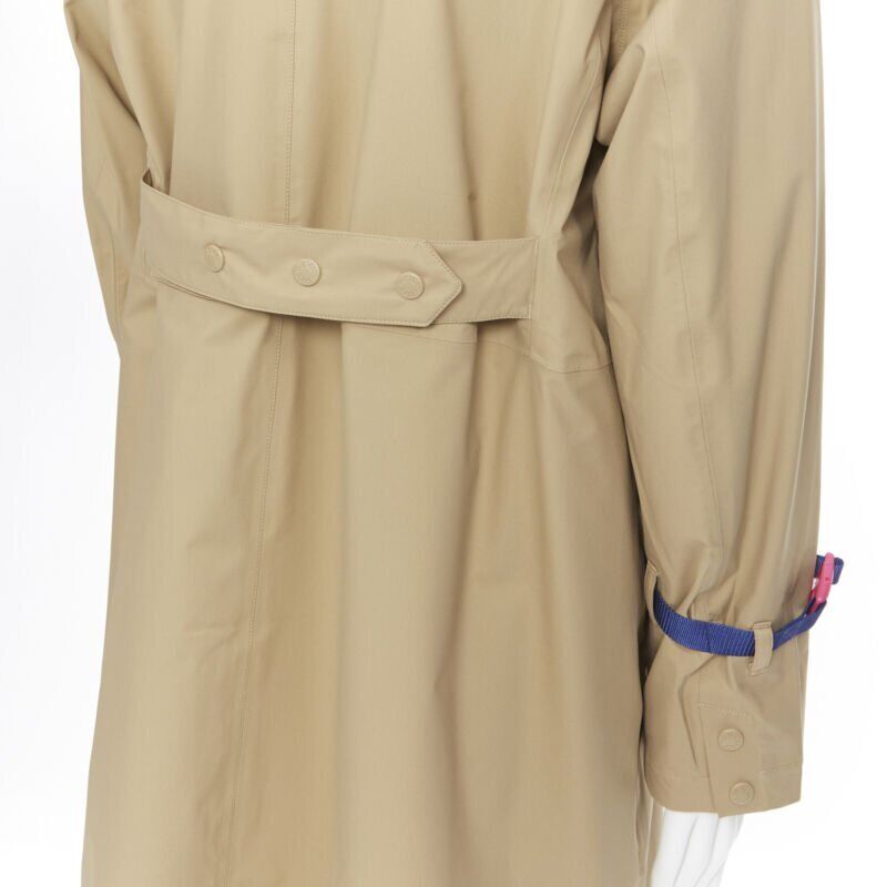 The North Face Tan Blue Raincoat - Image 12