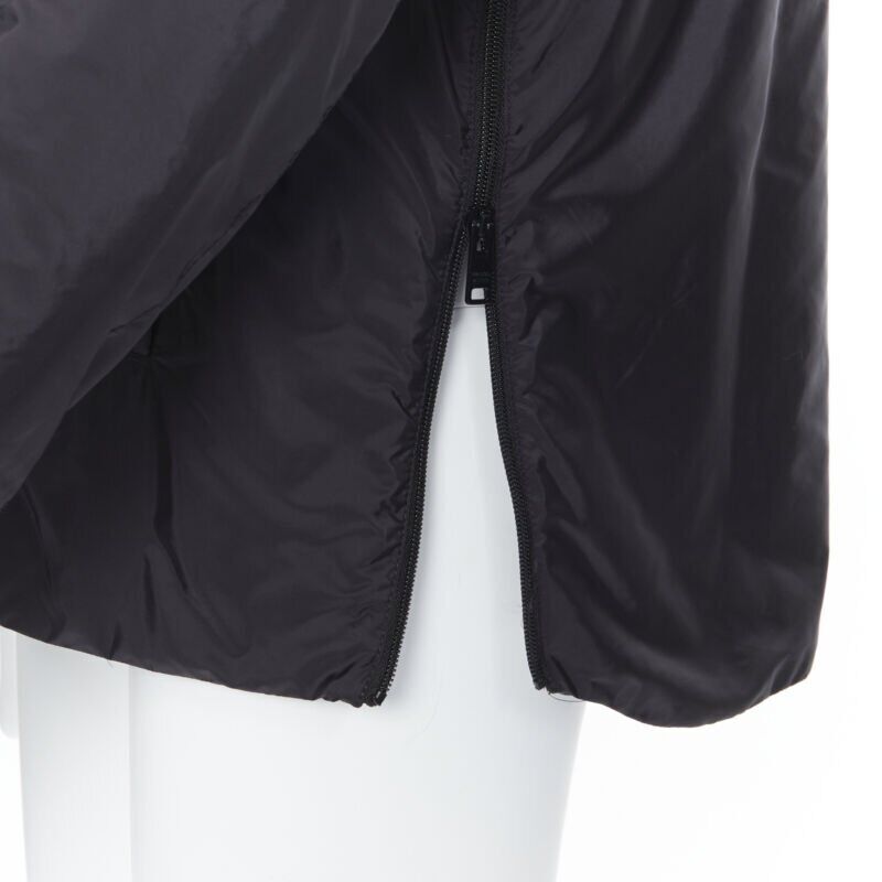 Prada Black Padded Jacket - Image 12