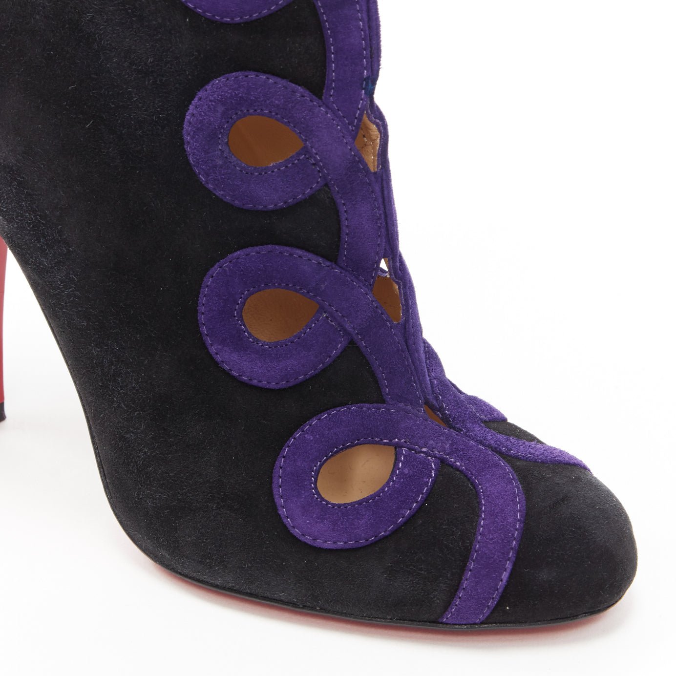 Christian Louboutin Swirl Cut High Bootie - Detail 2