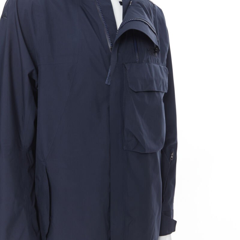 The North Face Blue Hood Windbreaker - Image 12