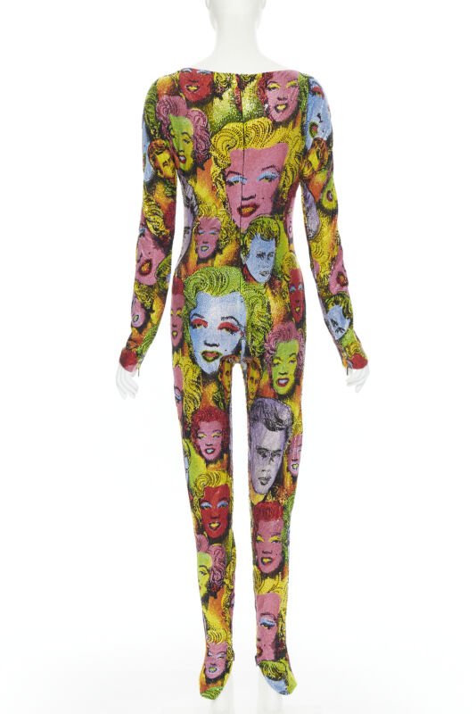 Versace Tribute - Side view