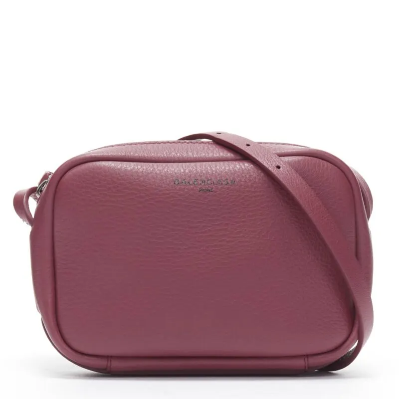 Balenciaga Black Logo Camera Bag Red Leather Never worn - Front View