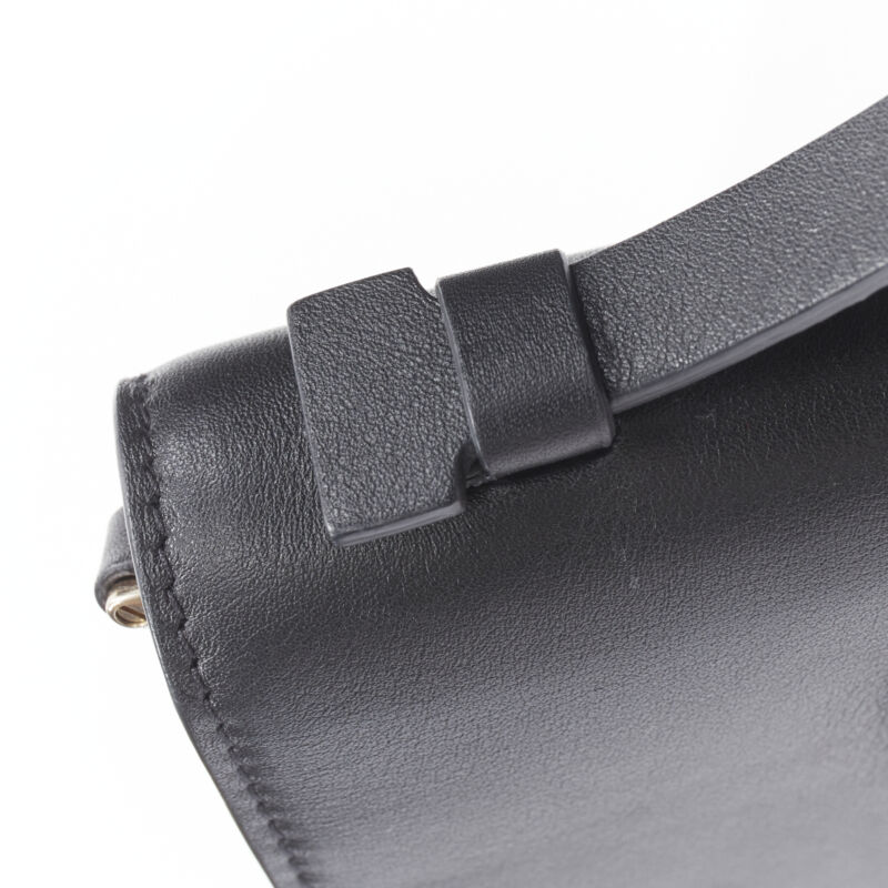 Valentino Garavani Heart Chain Clutch - Detail 2