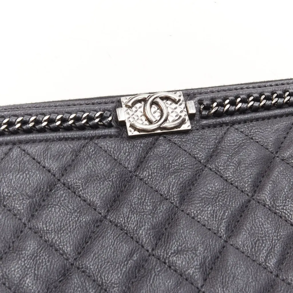 Chanel O Case Black Leather Never worn - Box View