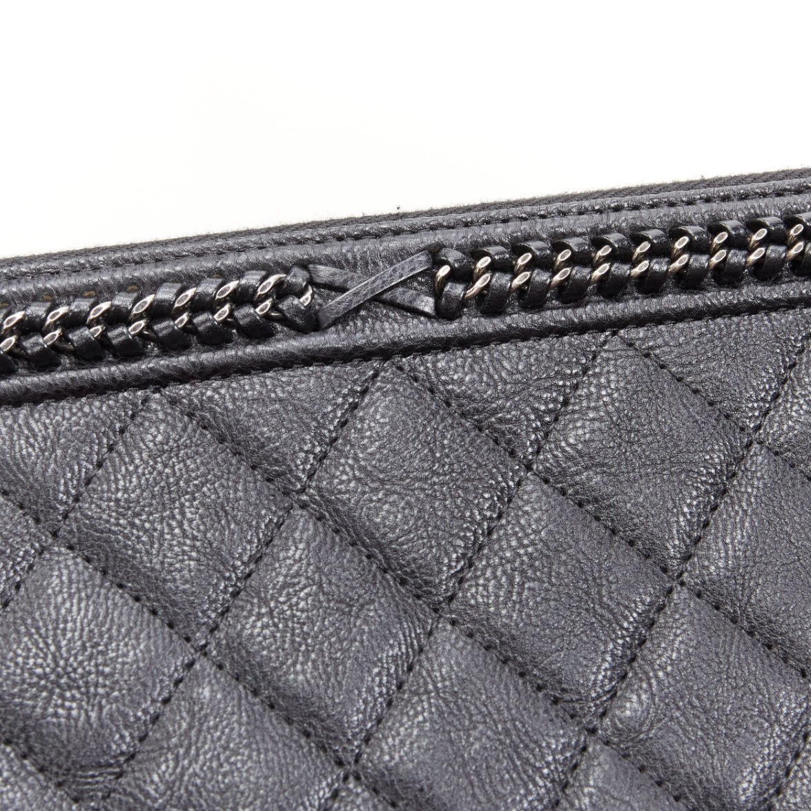 Chanel O Case - Detail 2