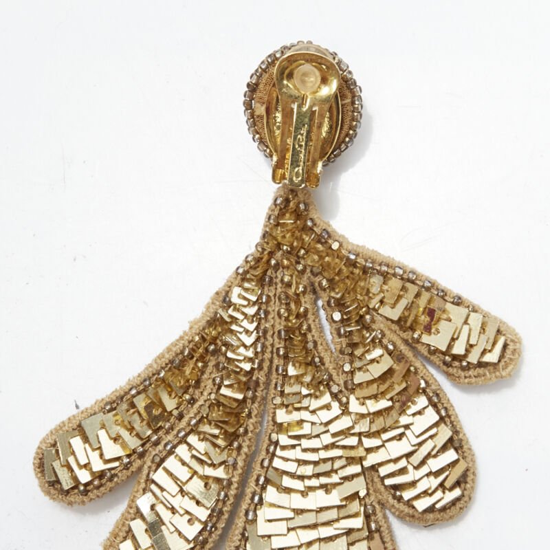 Oscar De La Renta sequin leaf earring - Detail 1