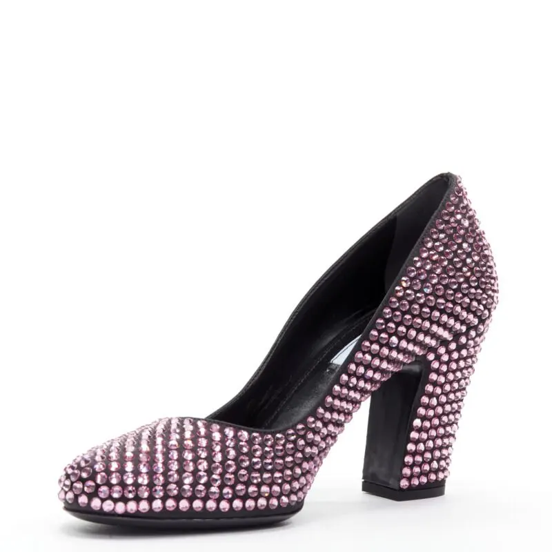 Prada Crystal Pink Pumps Pink Leather Never worn - Model View