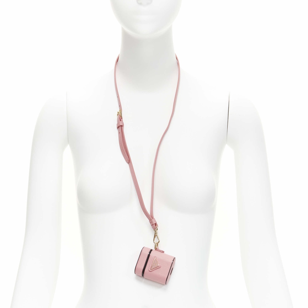 Prada AirPods case - 4