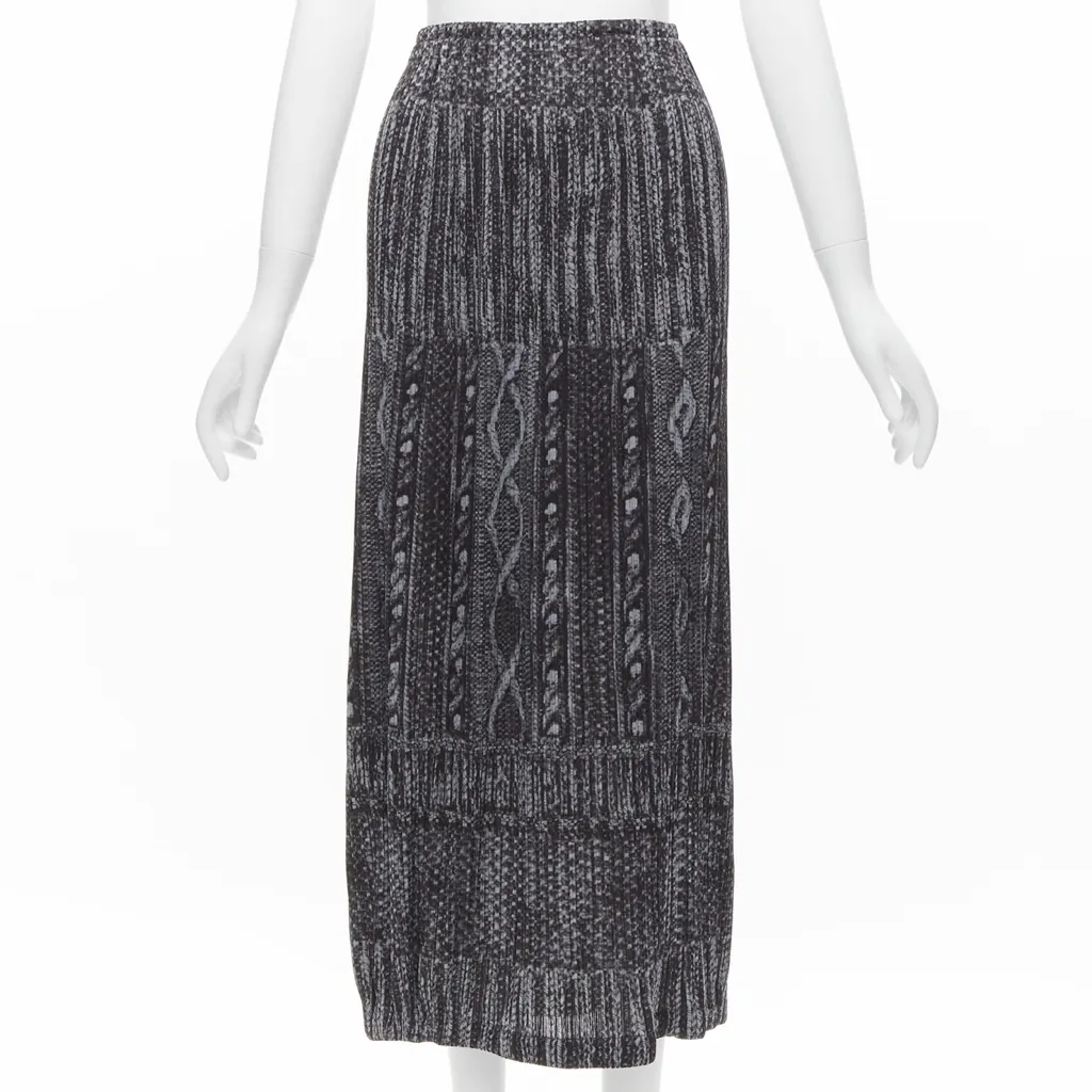 Issey Miyake Cable Knit Skirt Grey Polyester Never worn - Front View