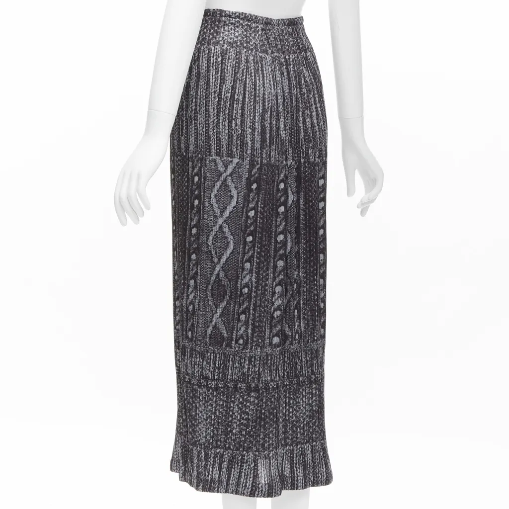 Issey Miyake Cable Knit Skirt Grey Polyester Never worn - Box View