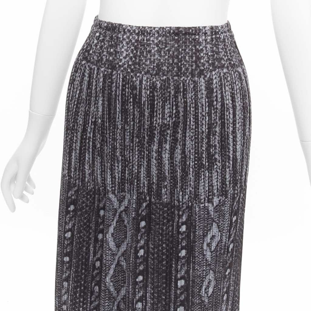 Issey Miyake Cable Knit Skirt - Detail 1