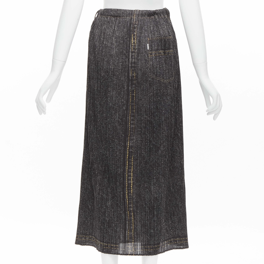 Issey Miyake Trompe L'oeil Skirt - Side view