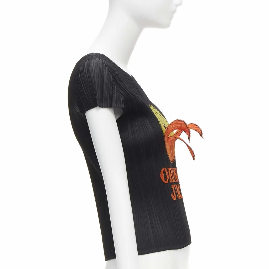 Issey Miyake Juice Peelable Top Black Polyester Very good - Model View