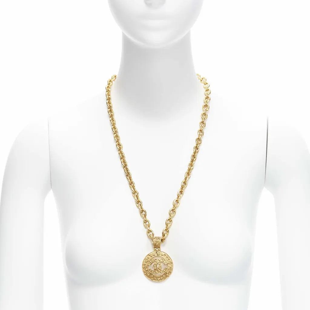 Chanel CC Coin Necklace Gold Metal Never worn - Back View