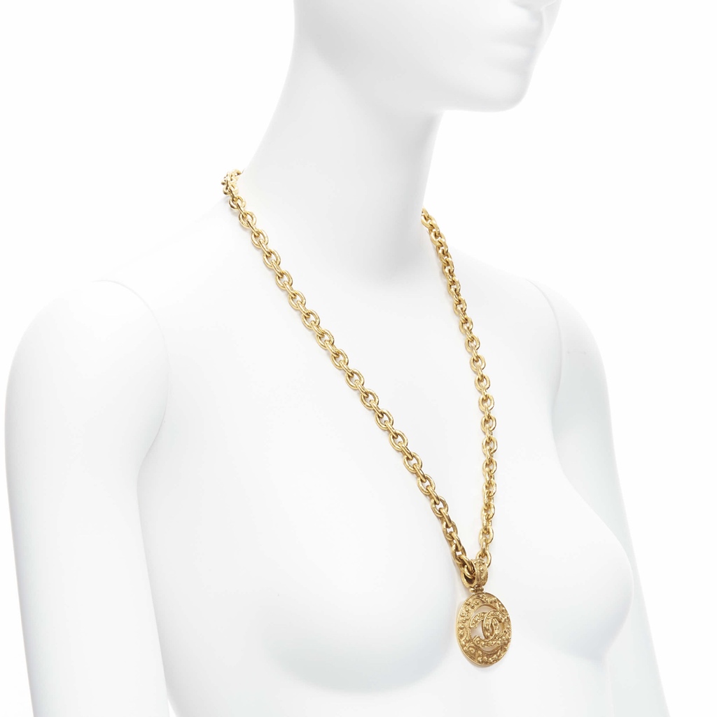 Chanel CC Coin Necklace - Image 6