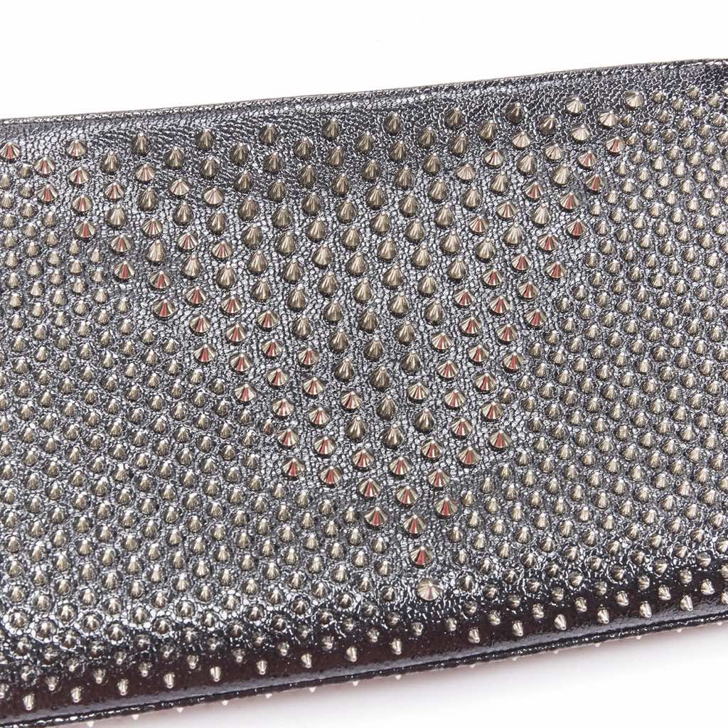 Christian Louboutin Loubiposh Spike Clutch - Detail 1