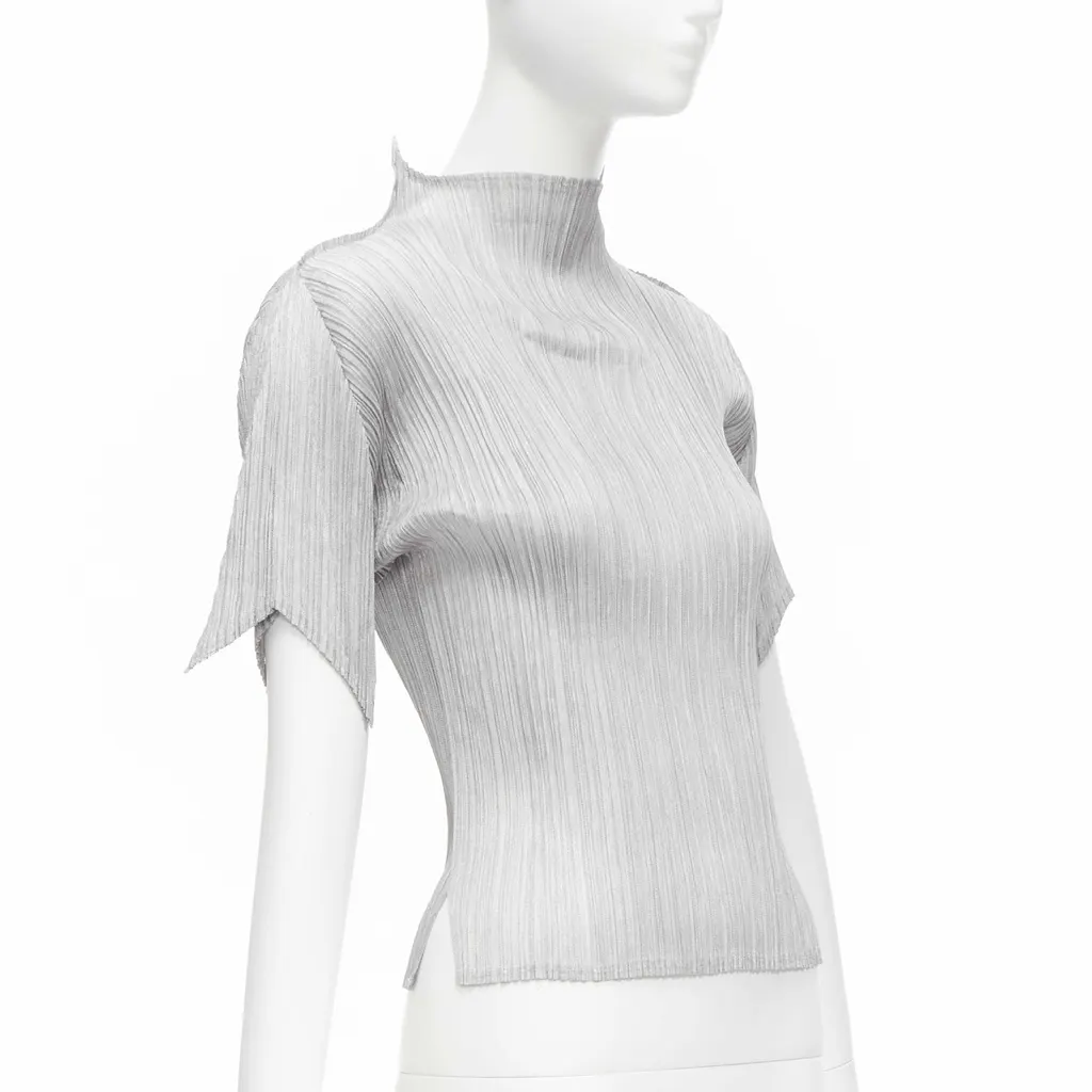 Issey Miyake Spike Pleats Top Silver Polyester Never worn - Inside View