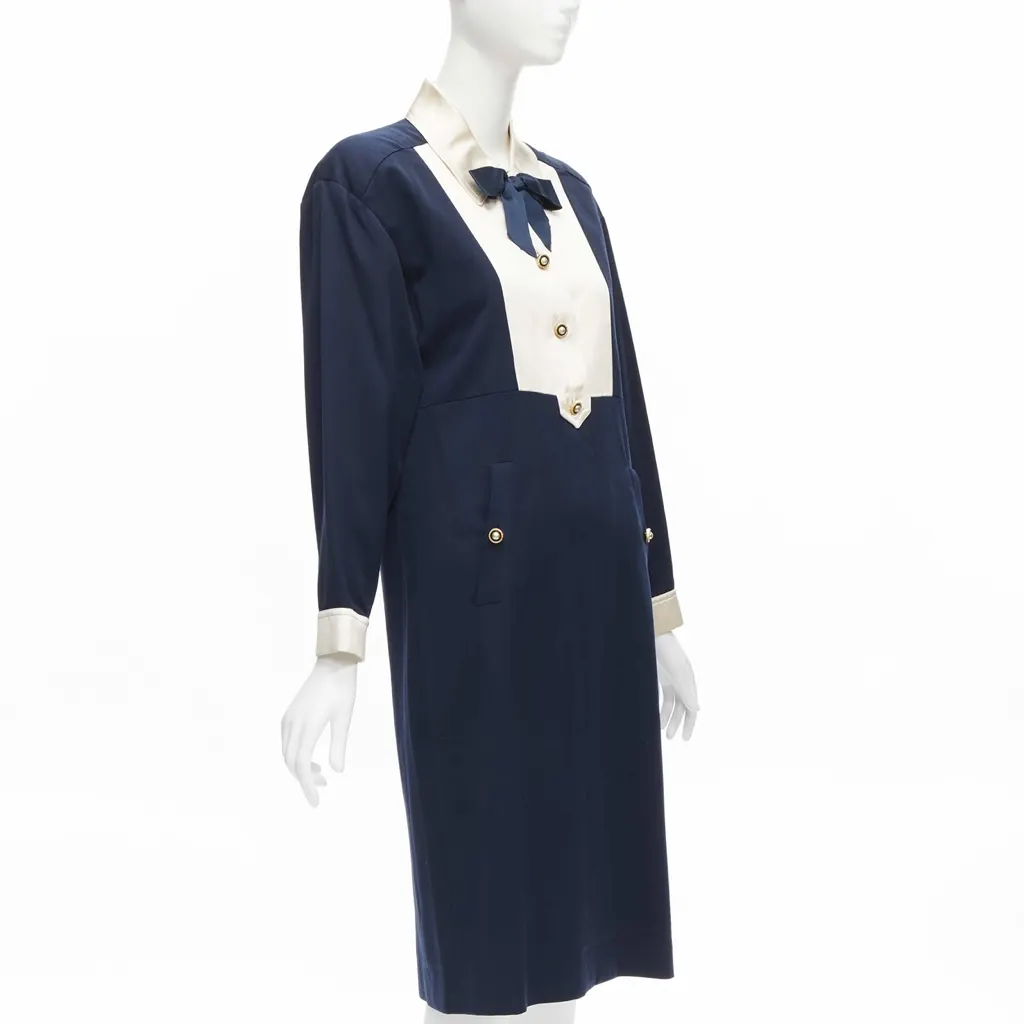 Chanel Pearl Button Dress Navy Wool Very good - Inside View