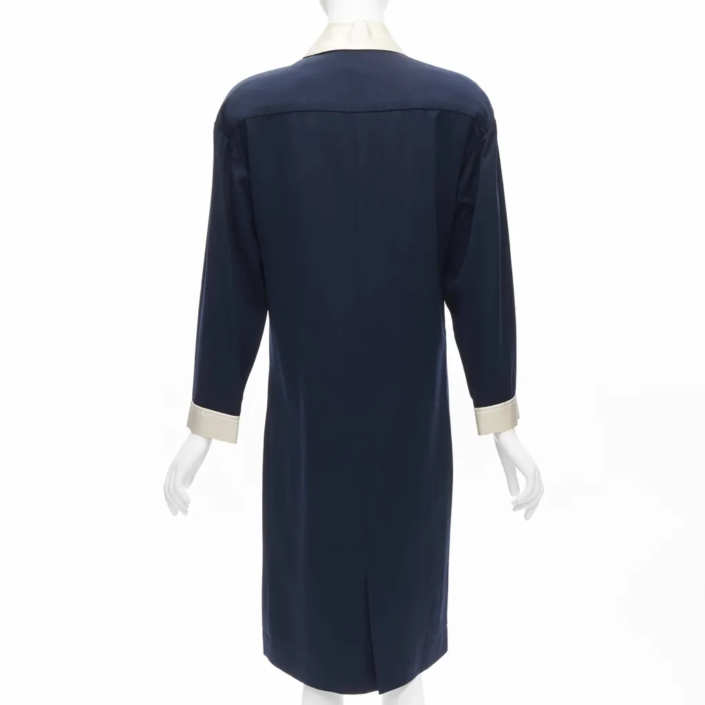 Chanel Pearl Button Dress Navy Wool Very good - Box View