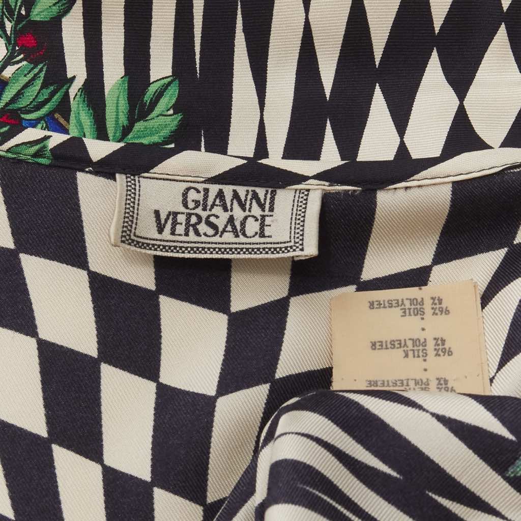 Gianni Versace Graphic Collar Shirt - Image 12