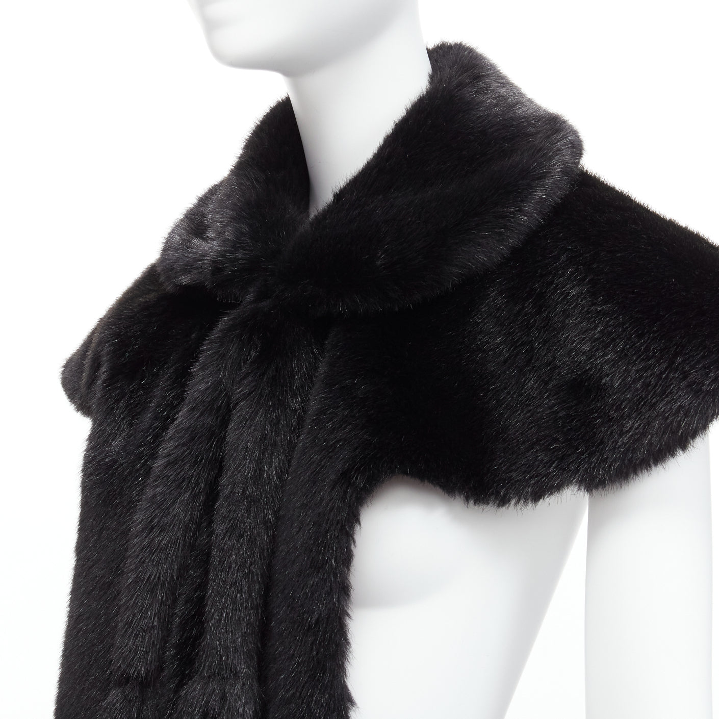 Comme Des Garcons Faux Fur Capelet - Detail 2