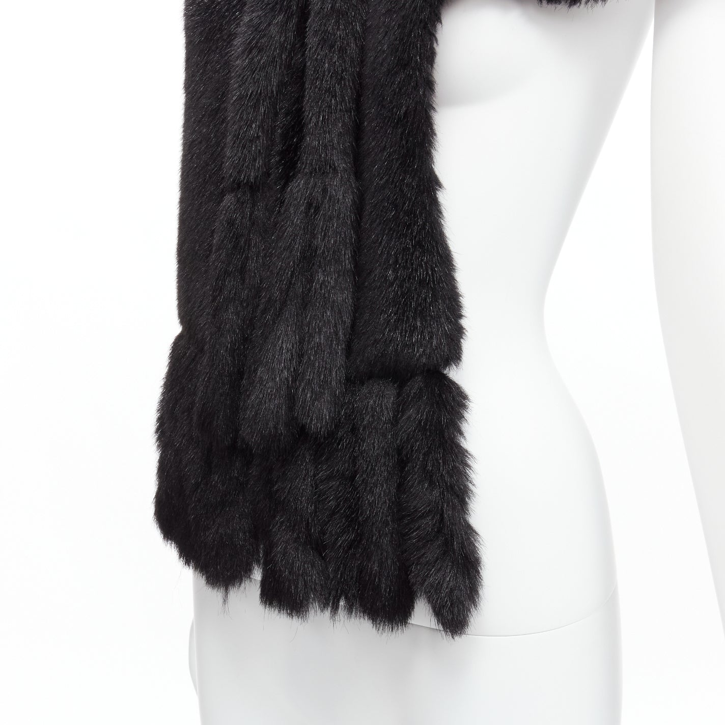 Comme Des Garcons Faux Fur Capelet - Image 10
