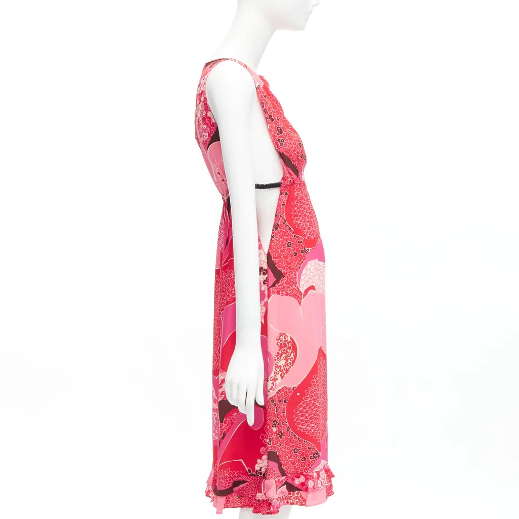 Gucci Floral Cutout Dress Red Silk Never worn - Model View