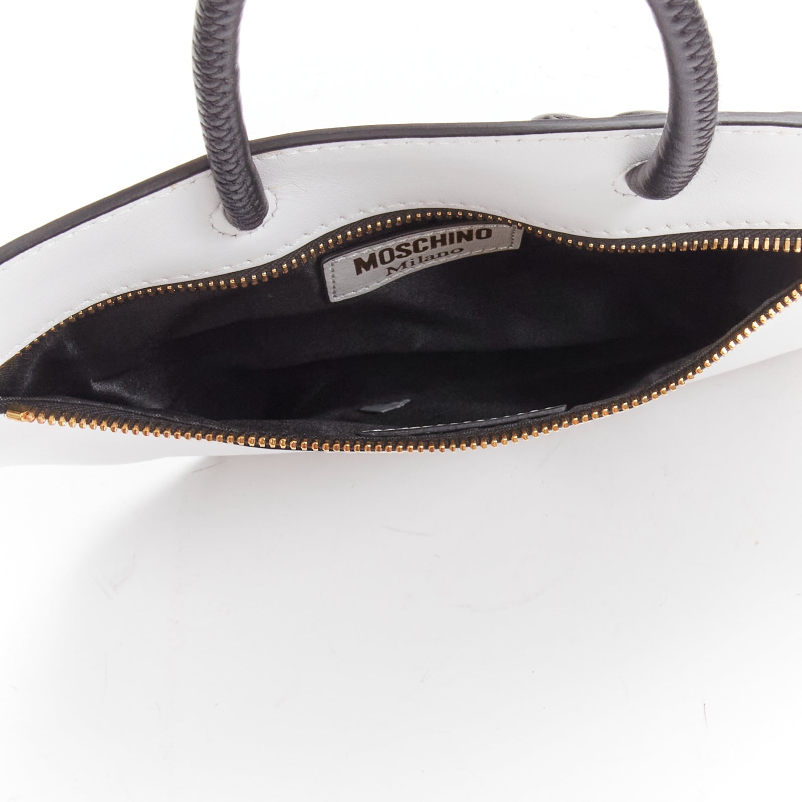 Moschino 2D Tote Clutch - Detail 2