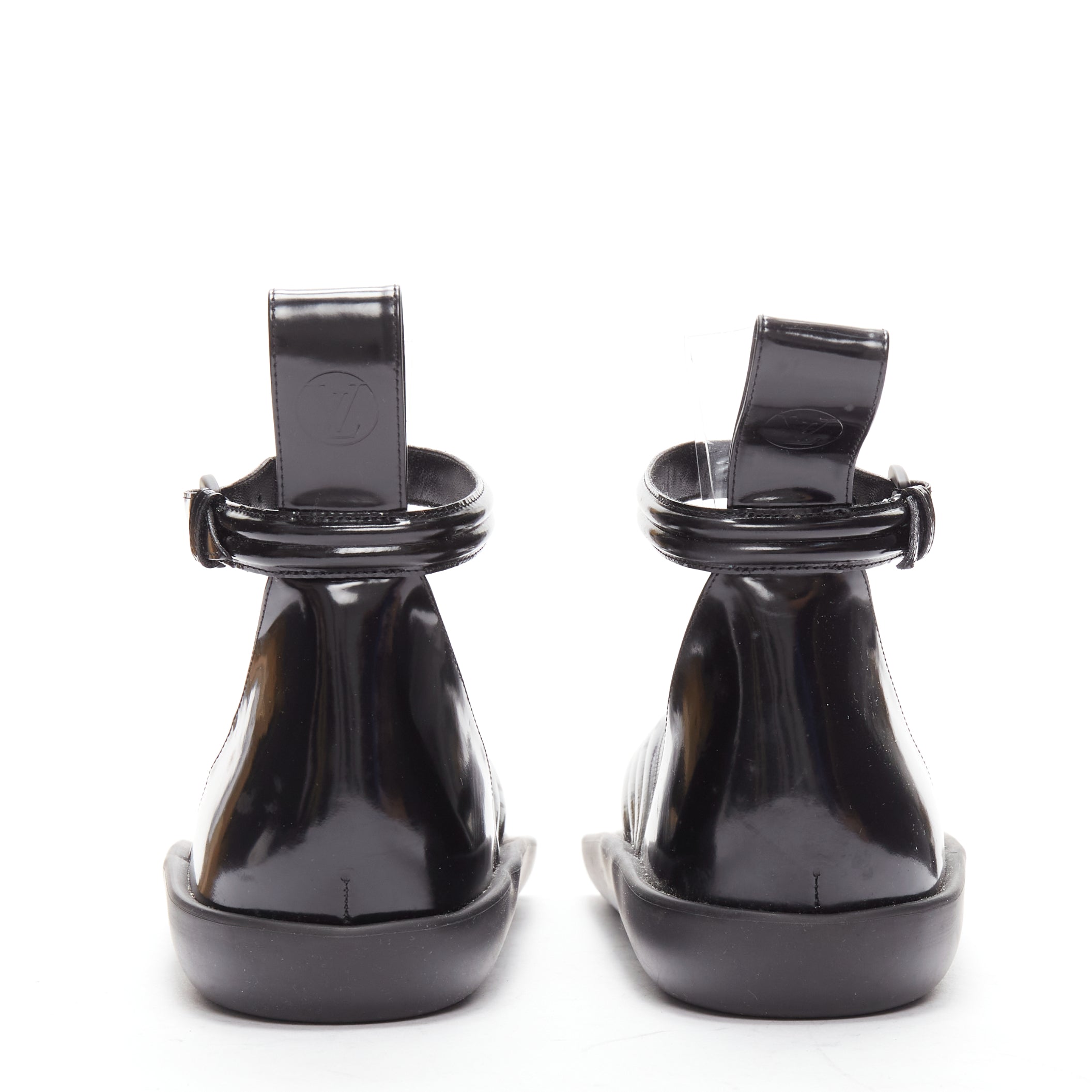 Louis Vuitton Leather Geta Sandals - Side view