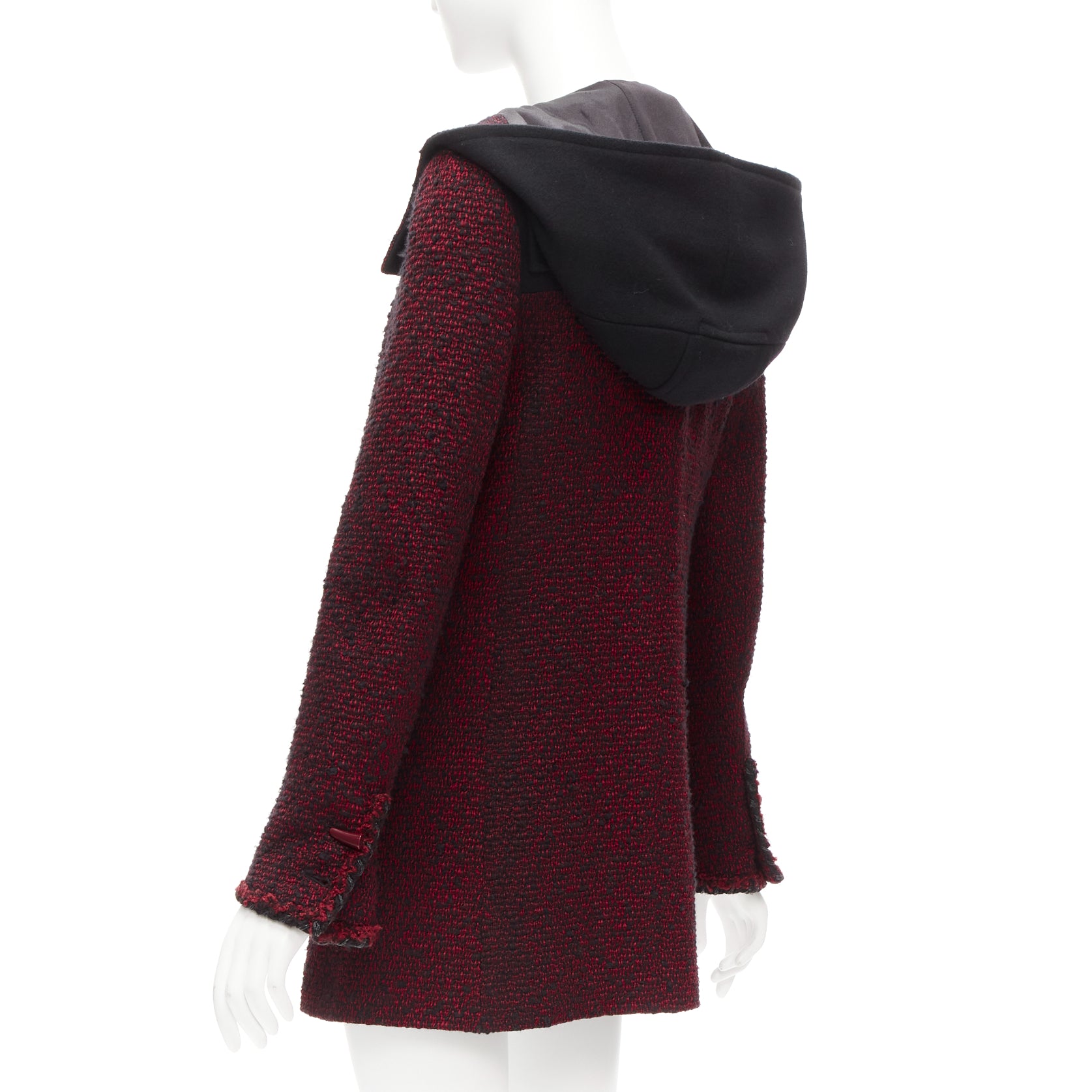 Chanel Red Duffel Coat - Detail 2