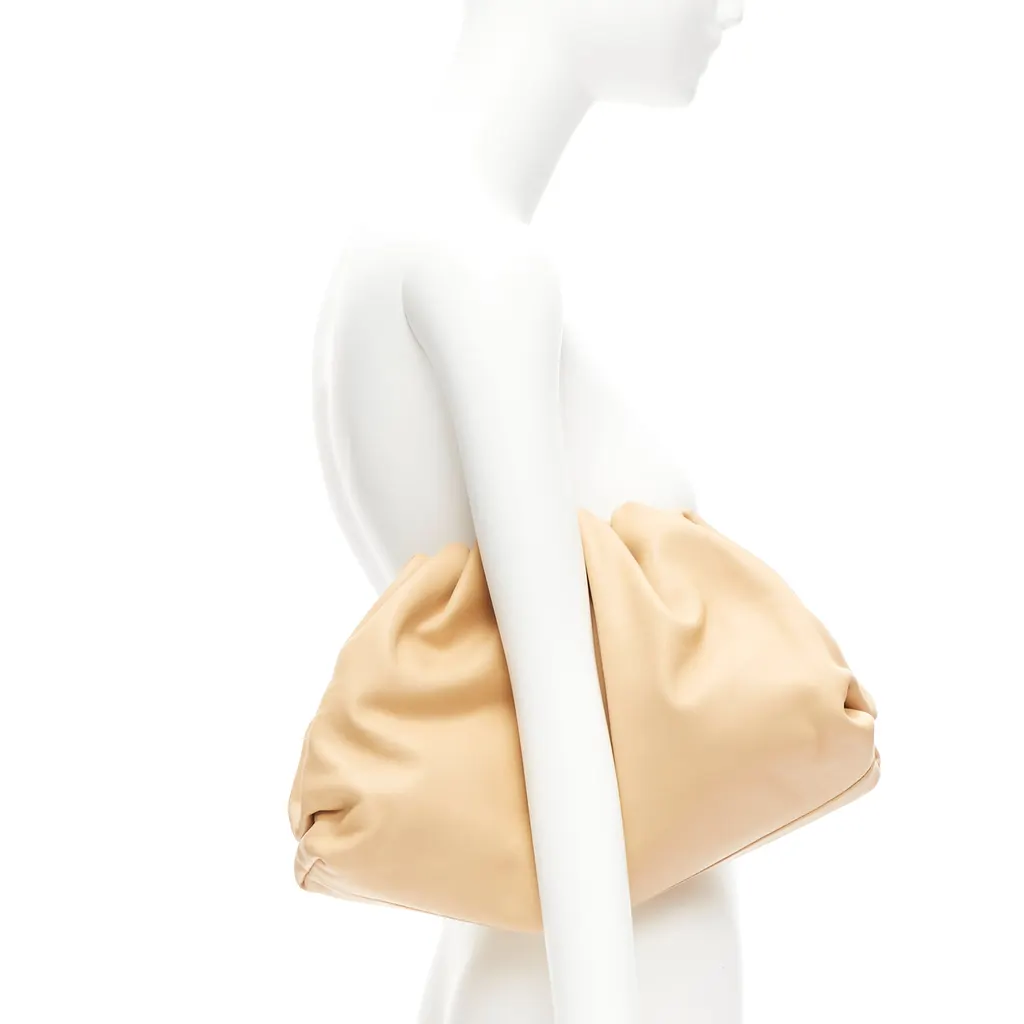 Bottega Veneta The Pouch Beige Leather Very good - Back View