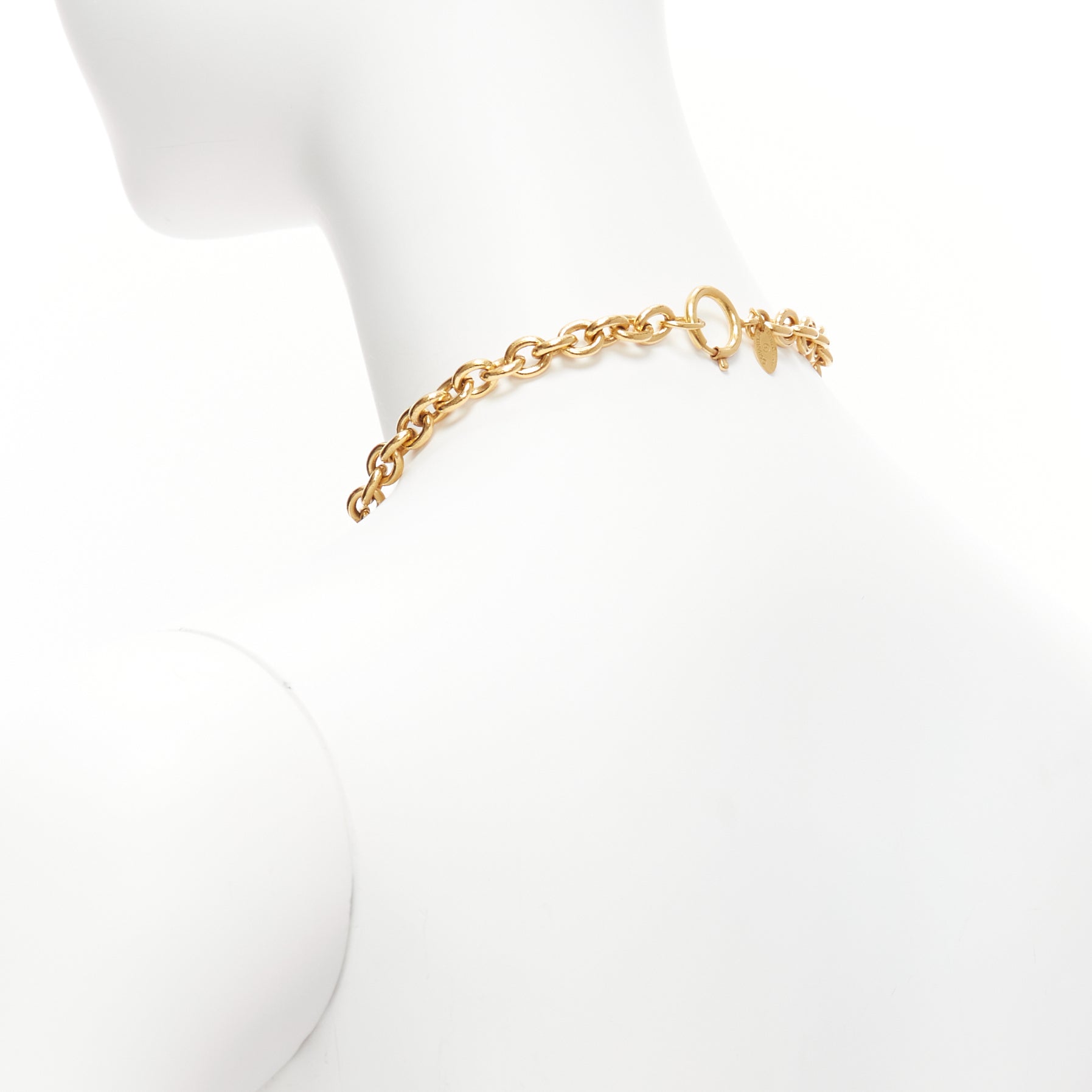 Chanel Gold Coin Necklace - Detail 1