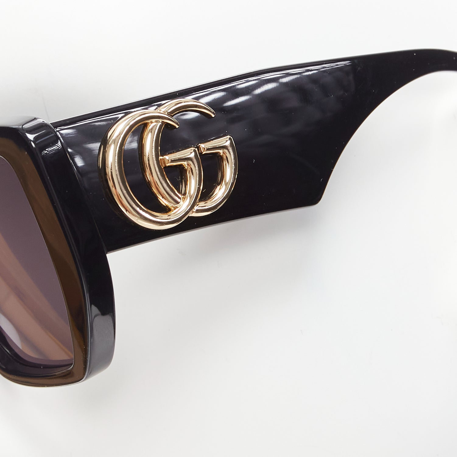 Gucci GG0956S - Back view