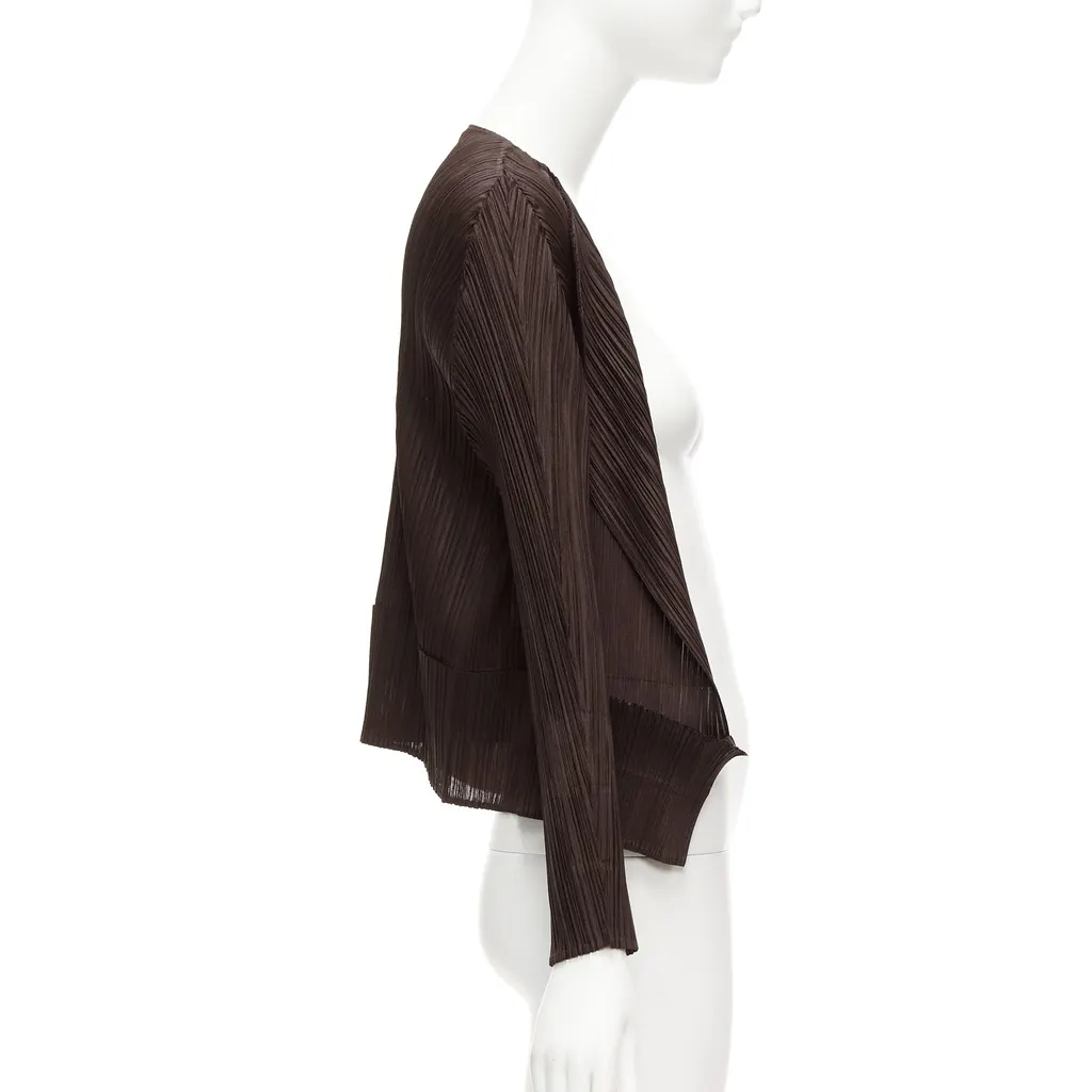 Issey Miyake Brown Plisse Cardigan Brown Polyester Never worn - Model View