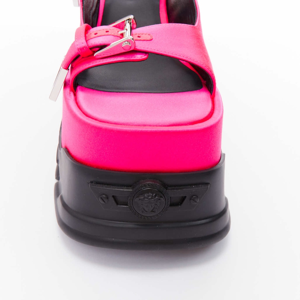 Versace Anthem Pink Sandals - Detail 2