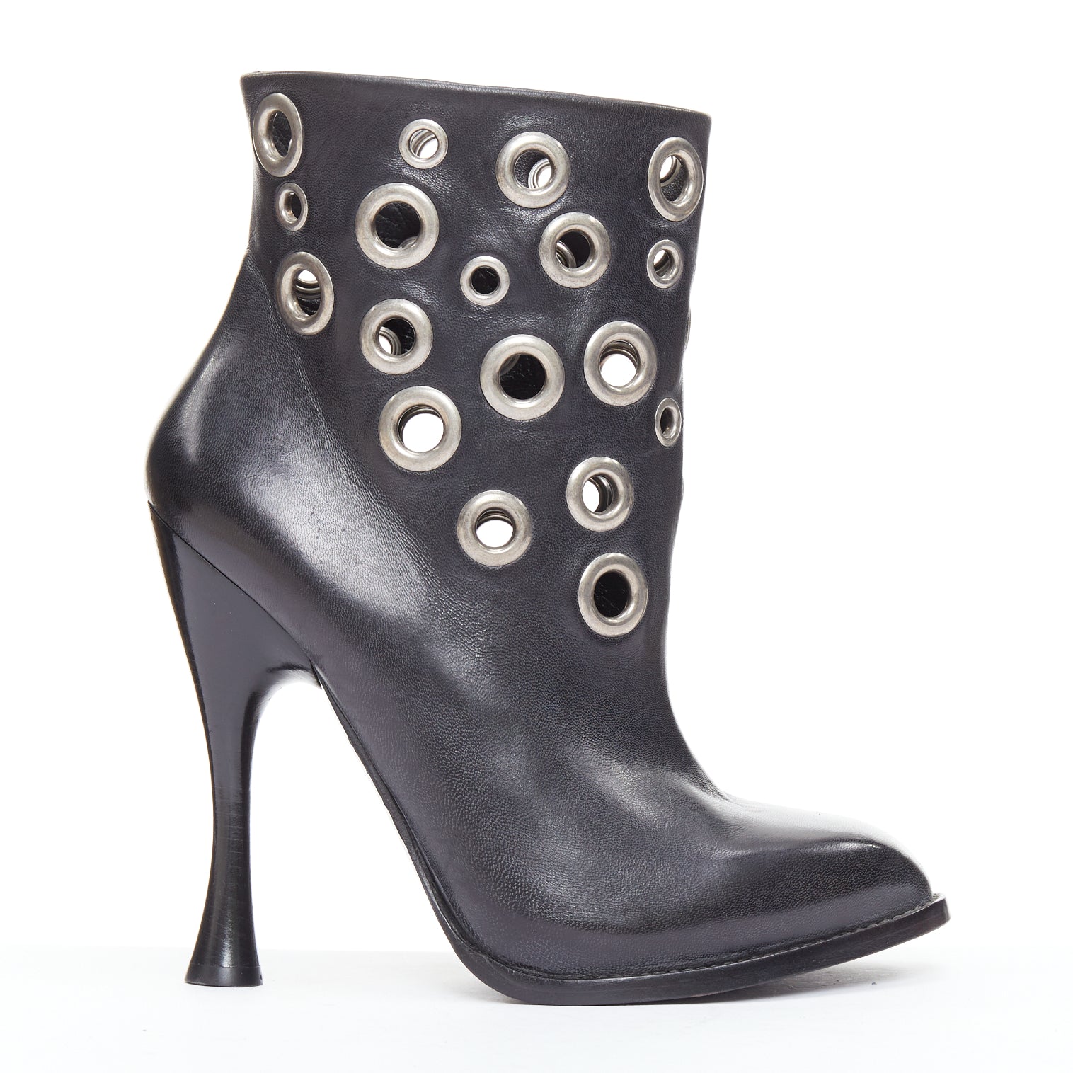 Alexander Mcqueen Grommet studded spool pirate