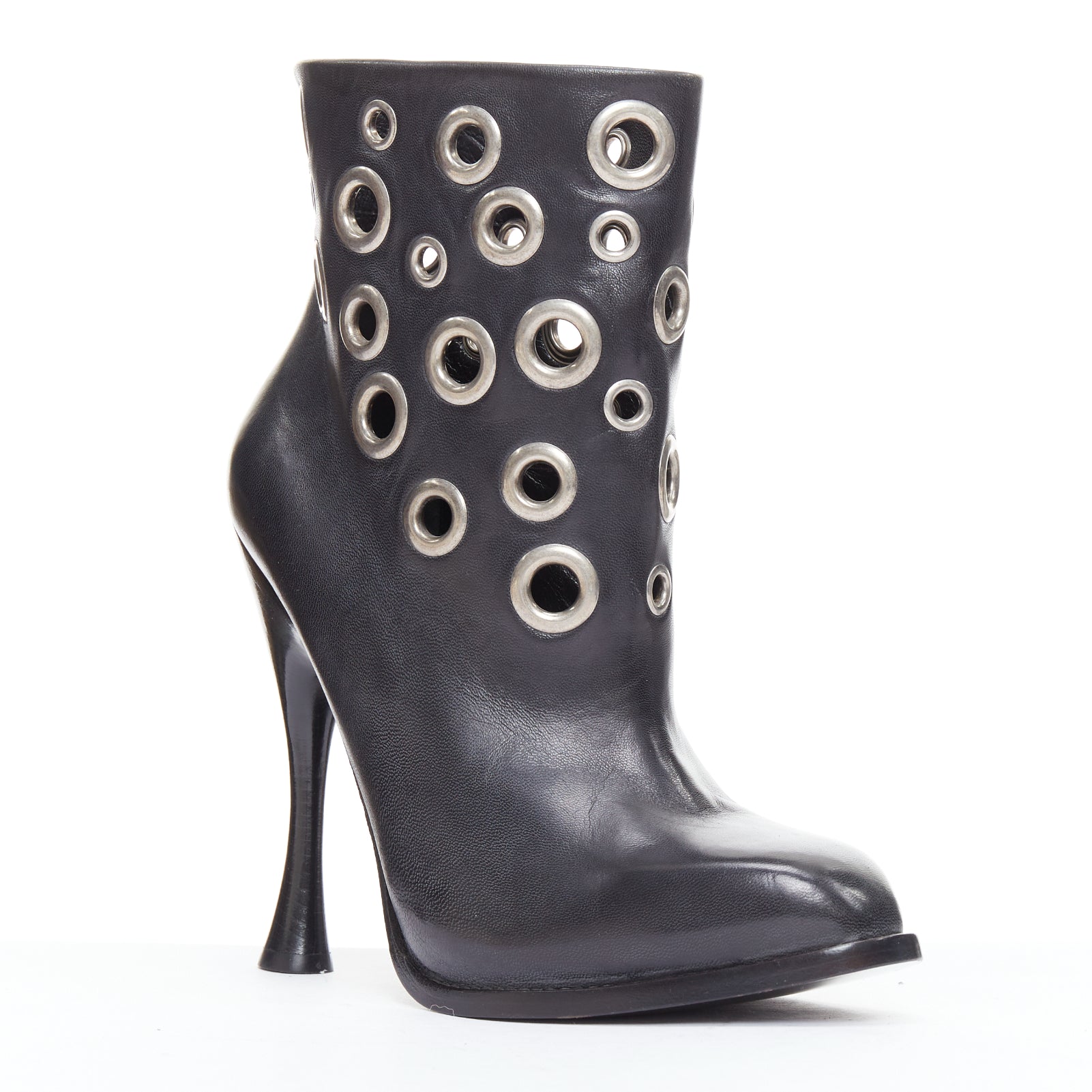 Alexander Mcqueen Grommet studded spool pirate - Back view