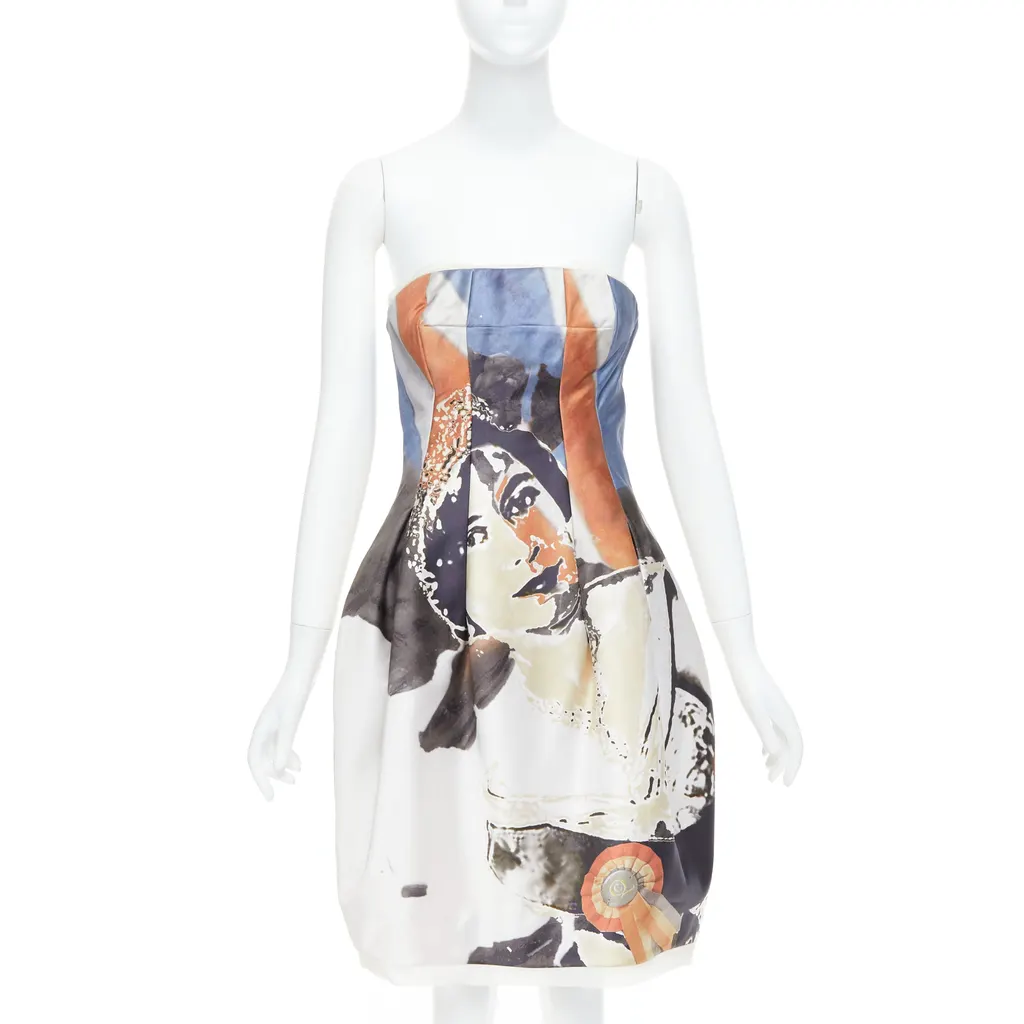 Alexander McQueen Queen Elizabeth Dress Ecru Silk Never worn, with tag - Front View