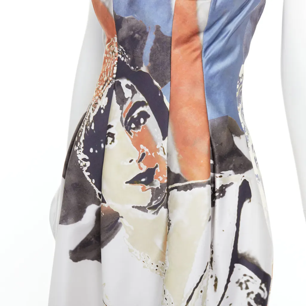 Alexander McQueen Queen Elizabeth Dress Ecru Silk Never worn, with tag - Back View