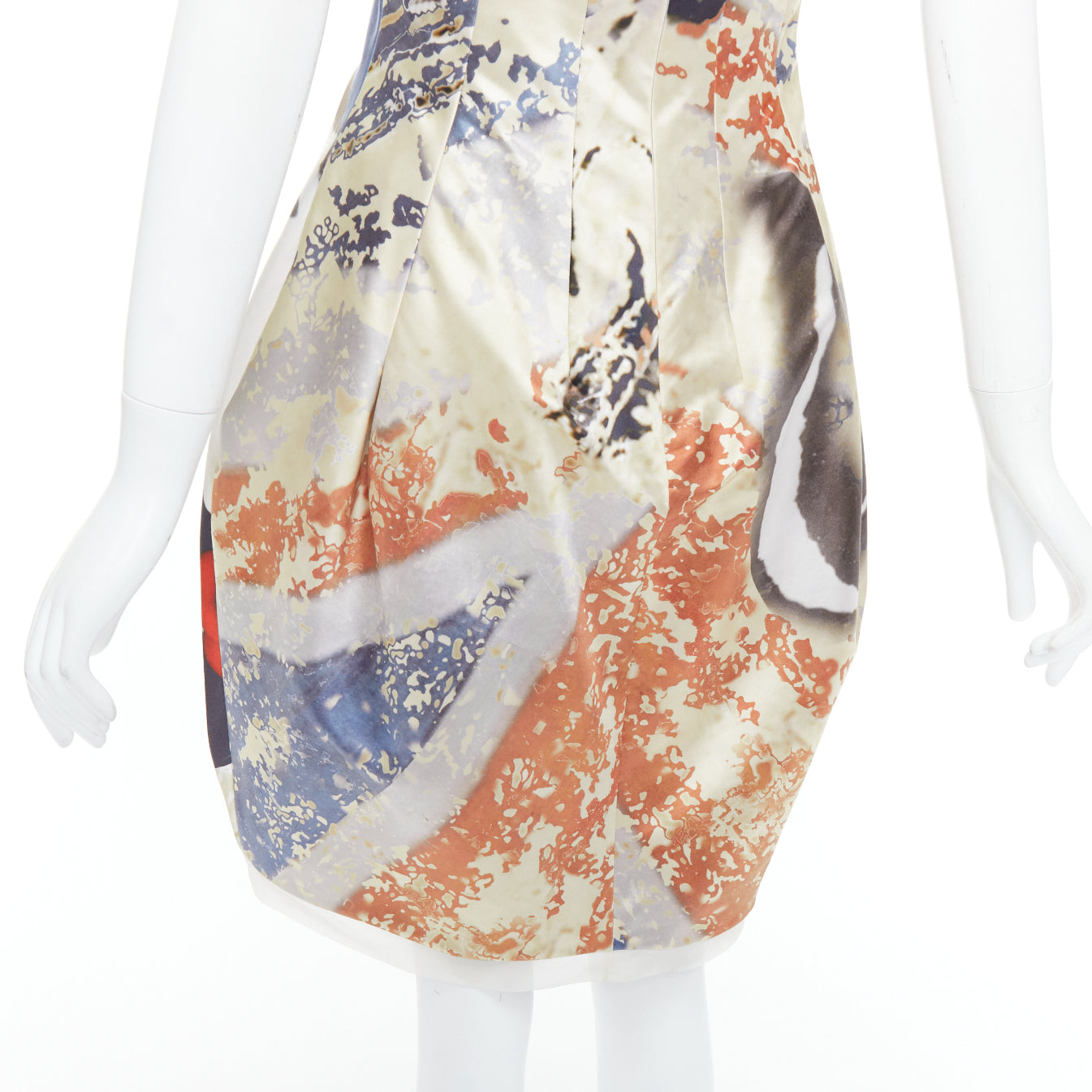 Alexander Mcqueen Queen Elizabeth Dress - Image 12