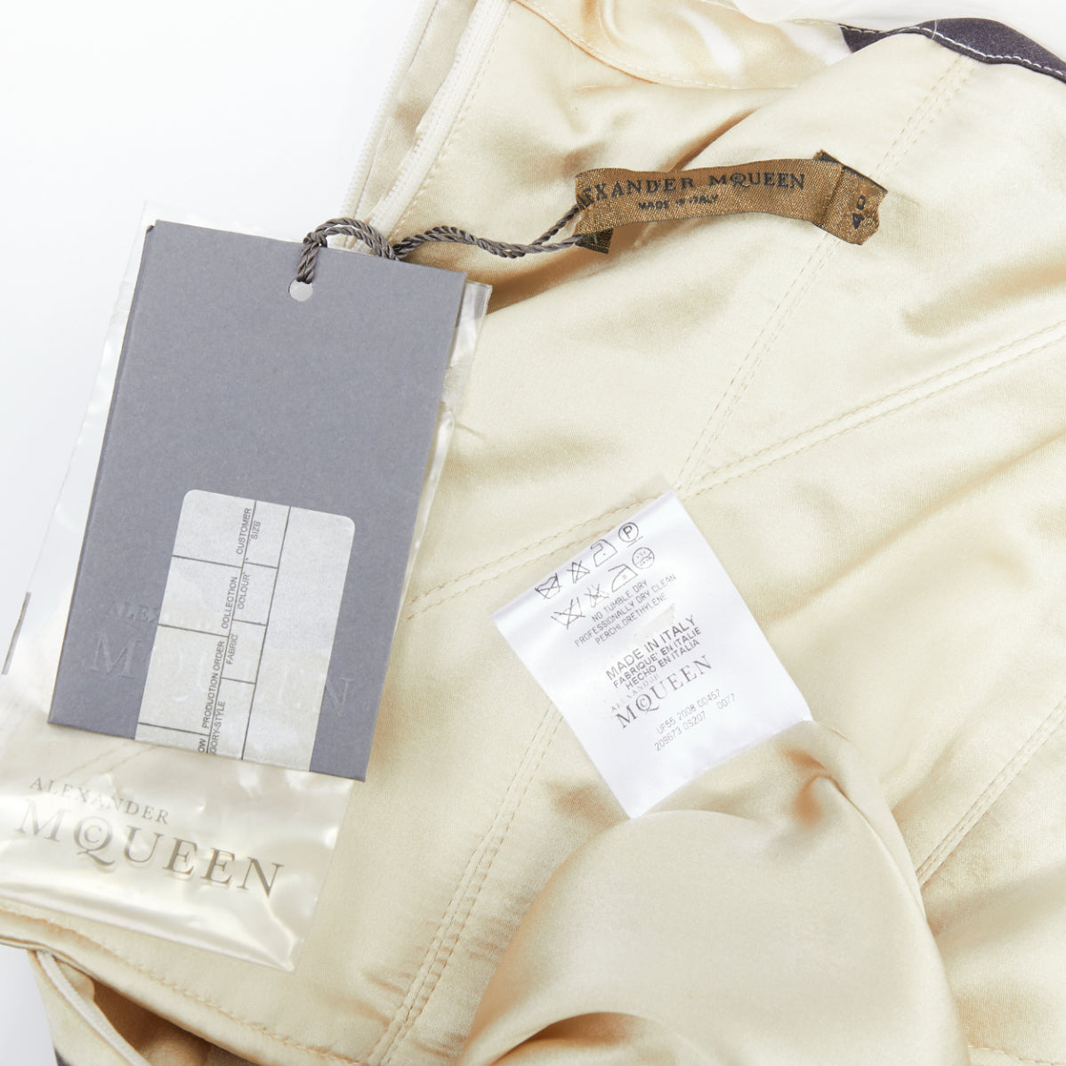 Alexander Mcqueen Queen Elizabeth Dress - Image 13